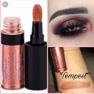 Styli-style loose dip eyeshadow